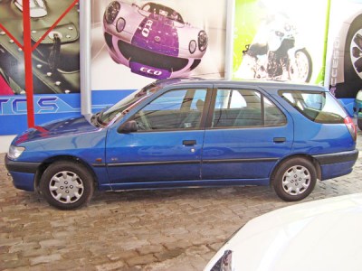 peugeotlateral306