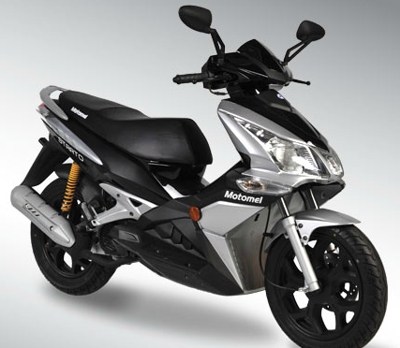 scooters-strato-150-03